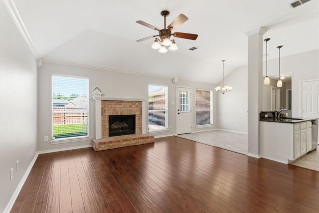 1343 Edmonton Drive, Lewisville, TX 75077