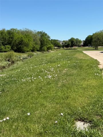 1343 Edmonton Drive, Lewisville, TX 75077