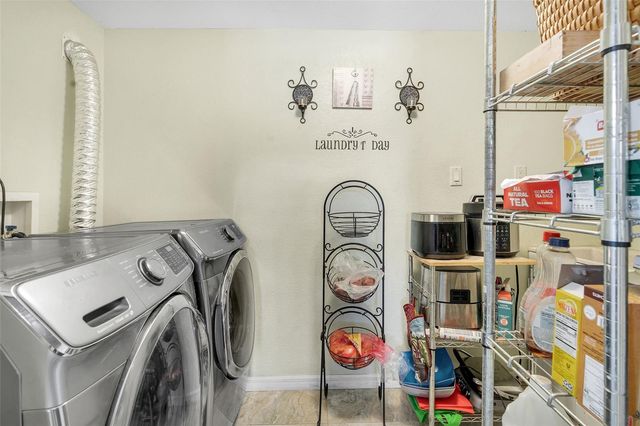 3125 W HENRY AVENUE, Tampa, FL 33614