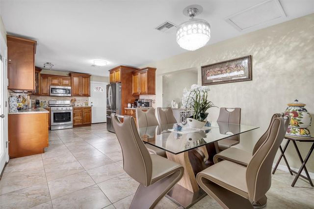 3125 W HENRY AVENUE, Tampa, FL 33614