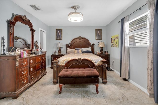 3125 W HENRY AVENUE, Tampa, FL 33614
