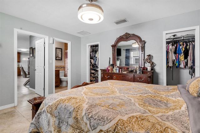 3125 W HENRY AVENUE, Tampa, FL 33614