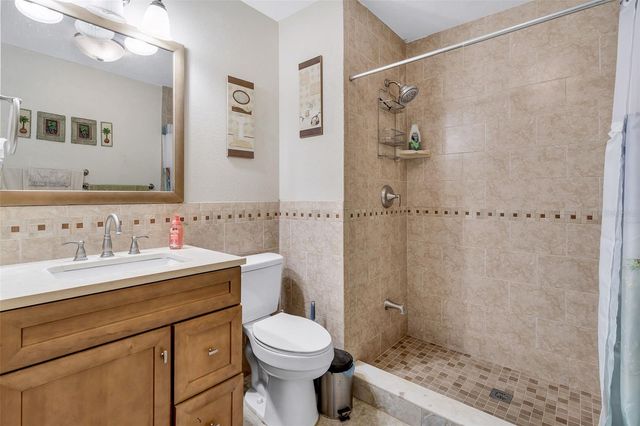 3125 W HENRY AVENUE, Tampa, FL 33614