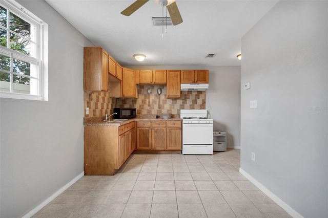 3125 W HENRY AVENUE, Tampa, FL 33614