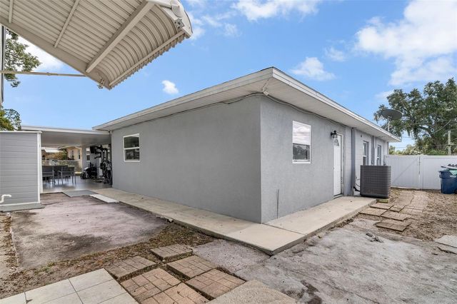 3125 W HENRY AVENUE, Tampa, FL 33614