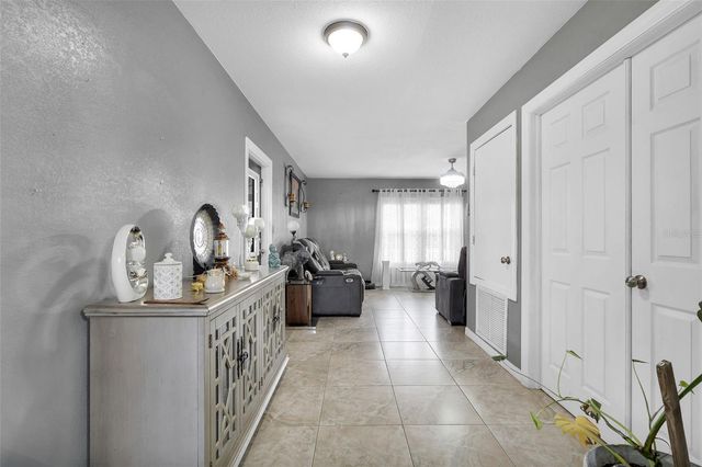 3125 W HENRY AVENUE, Tampa, FL 33614