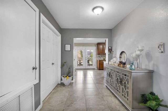 3125 W HENRY AVENUE, Tampa, FL 33614