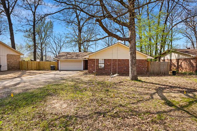 1206 S Utica, Russellville, AR 72801