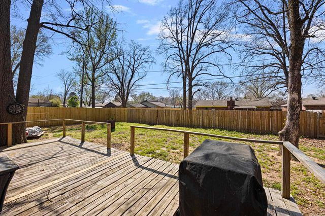 1206 S Utica, Russellville, AR 72801