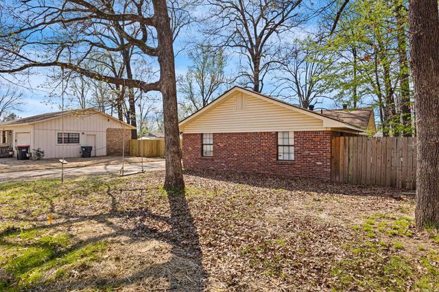 1206 S Utica, Russellville, AR 72801