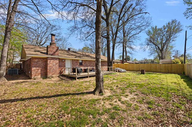 1206 S Utica, Russellville, AR 72801