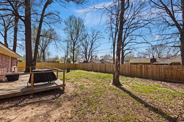 1206 S Utica, Russellville, AR 72801