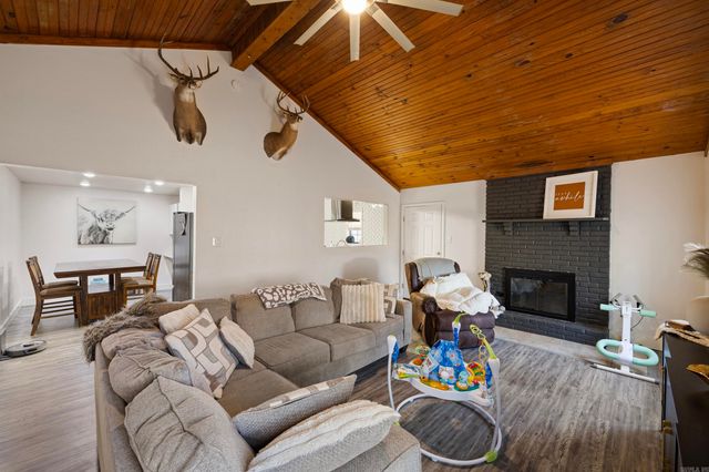 1206 S Utica, Russellville, AR 72801