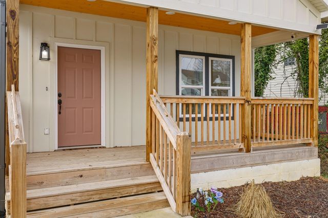 612 Shannon Avenue, Chattanooga, TN 37411