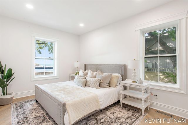 103 N Pier Street, Saint Joseph, MI 49085