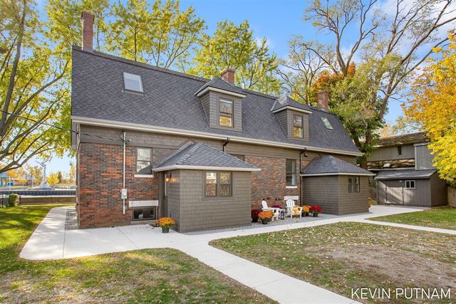 103 N Pier Street, Saint Joseph, MI 49085