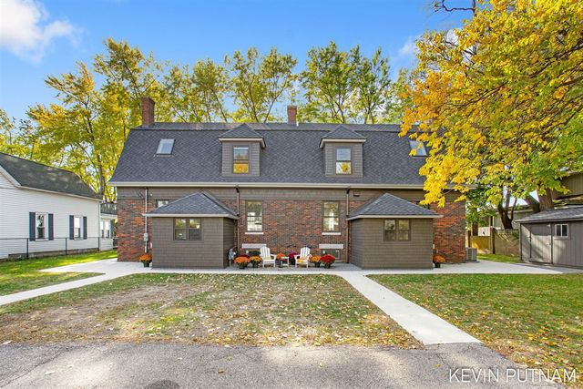 103 N Pier Street, Saint Joseph, MI 49085