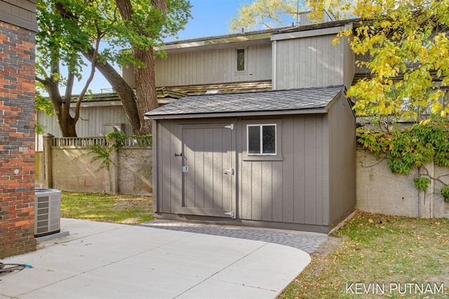 103 N Pier Street, Saint Joseph, MI 49085