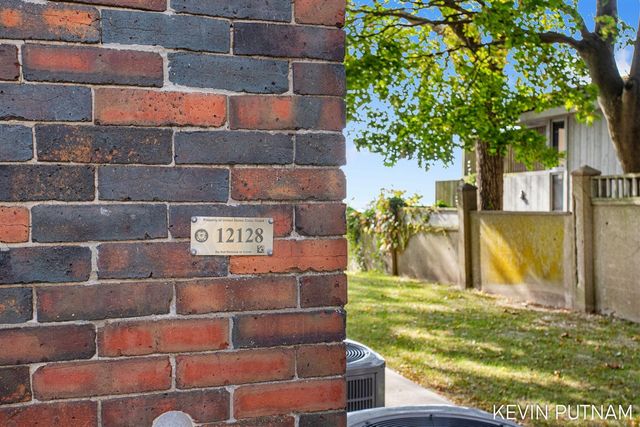 103 N Pier Street, Saint Joseph, MI 49085