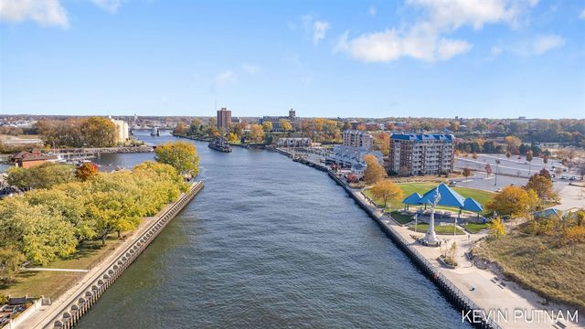103 N Pier Street, Saint Joseph, MI 49085