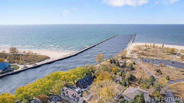 103 N Pier Street, Saint Joseph, MI 49085