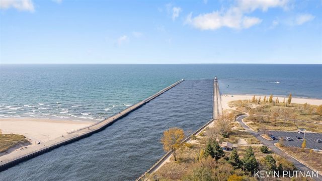 103 N Pier Street, Saint Joseph, MI 49085