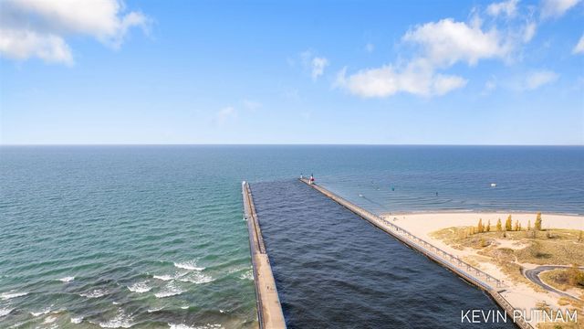 103 N Pier Street, Saint Joseph, MI 49085