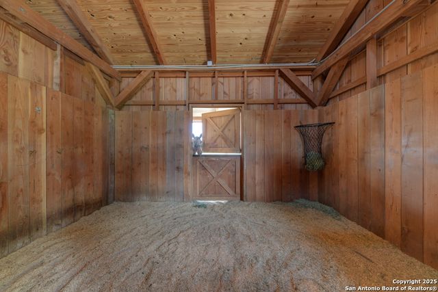 510 Patten DR, Johnson City, TX 78636