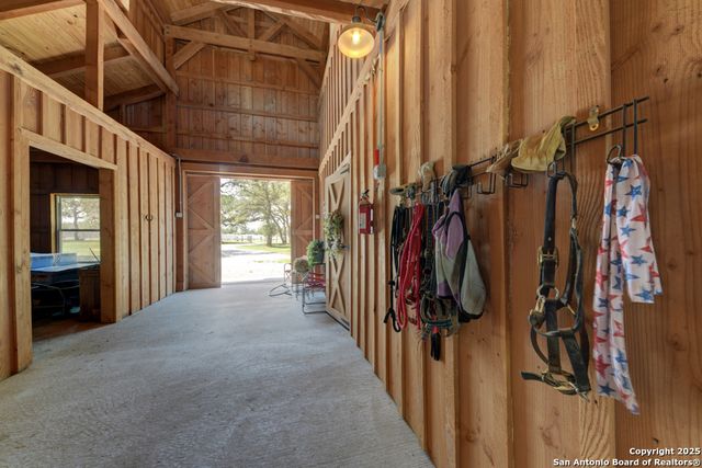 510 Patten DR, Johnson City, TX 78636