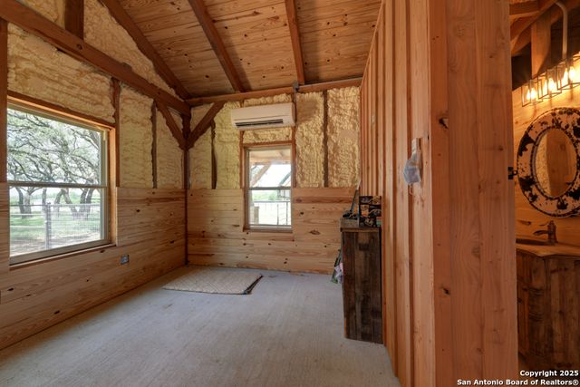 510 Patten DR, Johnson City, TX 78636