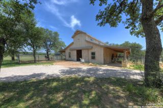 510 Patten DR, Johnson City, TX 78636