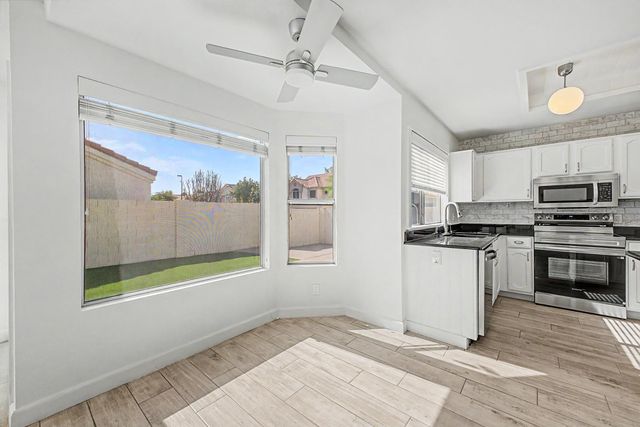 1006 S Tiago Drive, Gilbert, AZ 85233