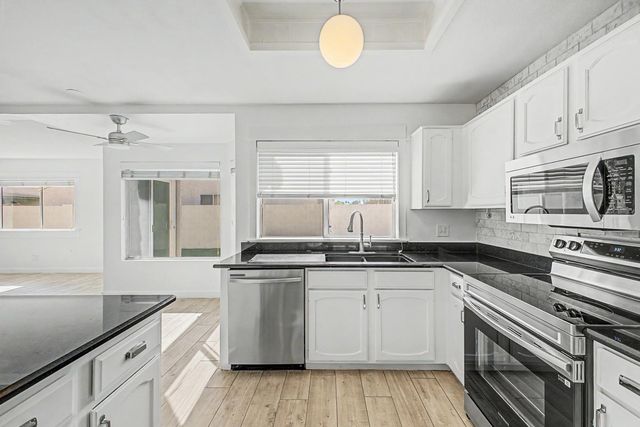 1006 S Tiago Drive, Gilbert, AZ 85233