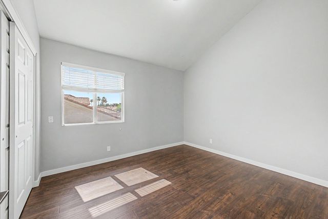 1006 S Tiago Drive, Gilbert, AZ 85233