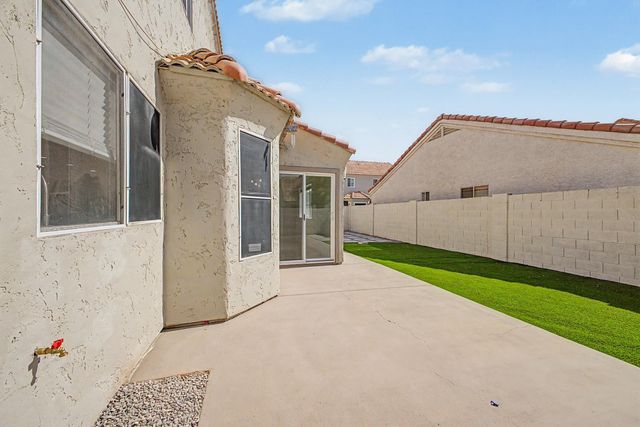 1006 S Tiago Drive, Gilbert, AZ 85233