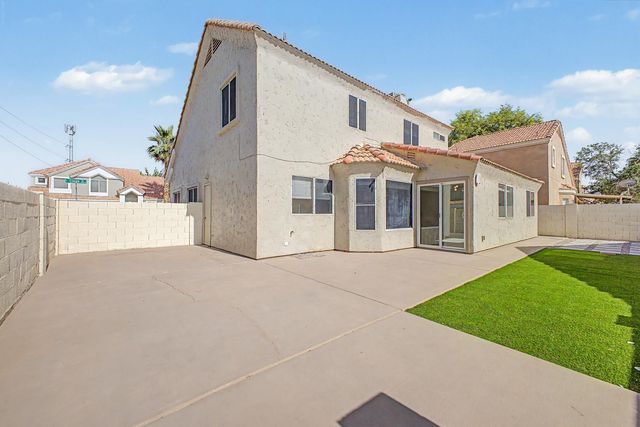 1006 S Tiago Drive, Gilbert, AZ 85233