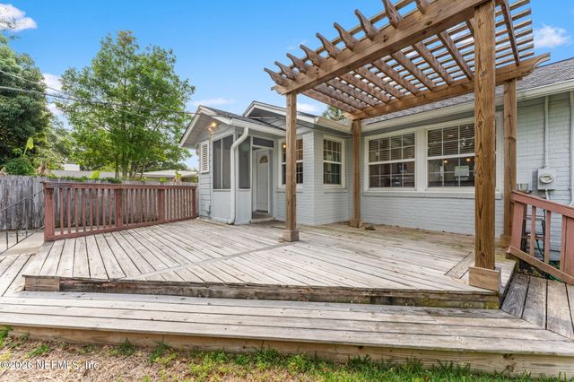 4311 DEMEDICI Avenue, Jacksonville, FL 32210