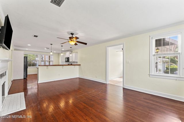 4311 DEMEDICI Avenue, Jacksonville, FL 32210