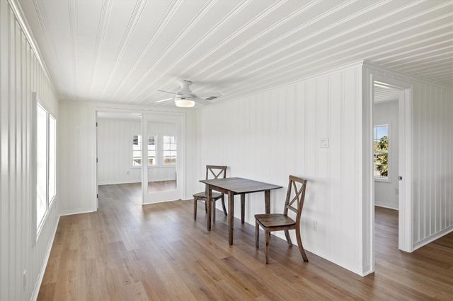 3903 2nd Street, Galveston, TX 77554