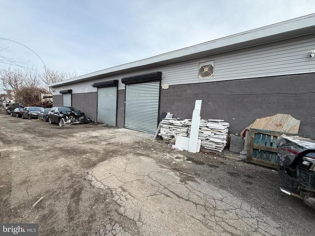 2325 S 64TH ST, Philadelphia, PA 19142