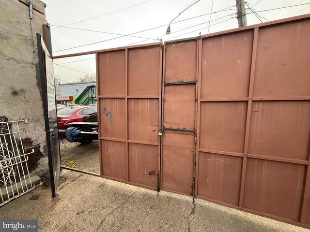 2325 S 64TH ST, Philadelphia, PA 19142