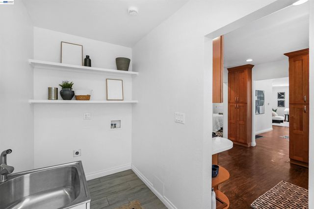 542 Adams St, Albany, CA 94706