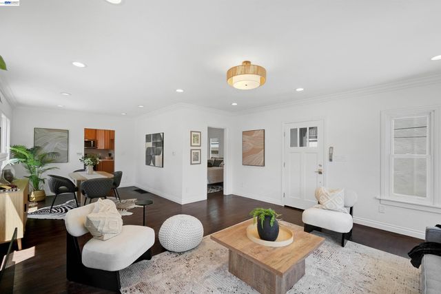 542 Adams St, Albany, CA 94706
