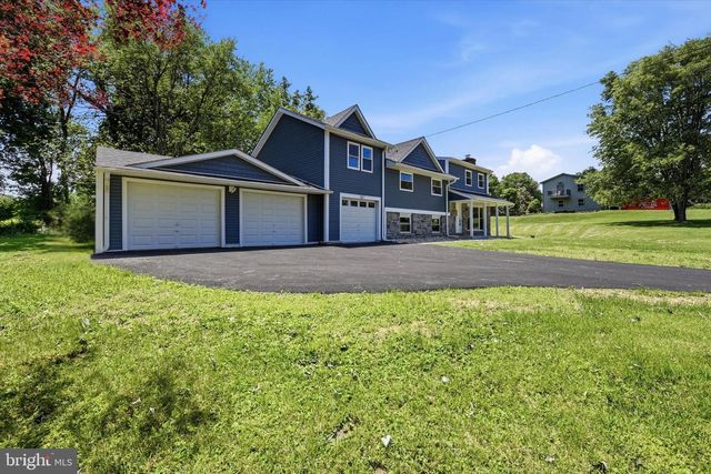 1376 COLLEGE HILL DR, Cheyney, PA 19319