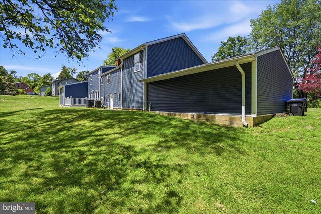 1376 COLLEGE HILL DR, Cheyney, PA 19319