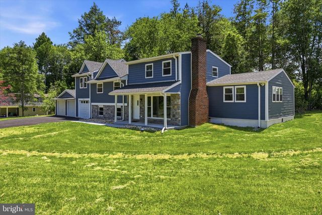 1376 COLLEGE HILL DR, Cheyney, PA 19319