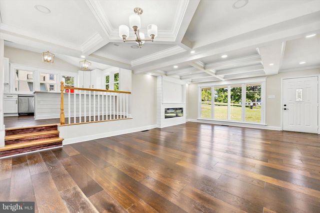1376 COLLEGE HILL DR, Cheyney, PA 19319