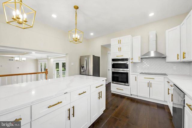 1376 COLLEGE HILL DR, Cheyney, PA 19319