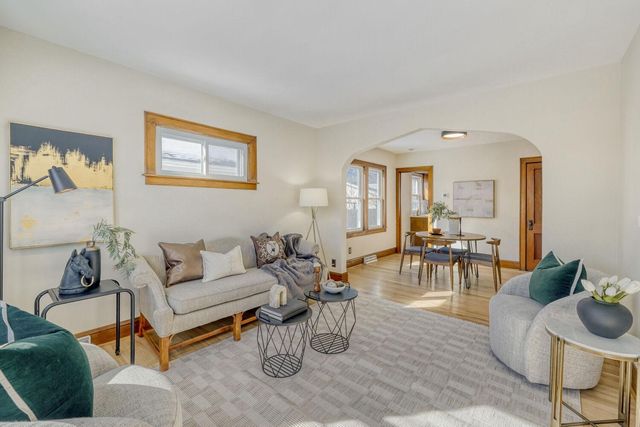 3904 43rd Avenue S, Minneapolis, MN 55406