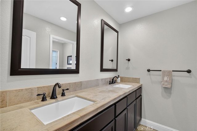 1023 Deerfield Court, Merced, CA 95340